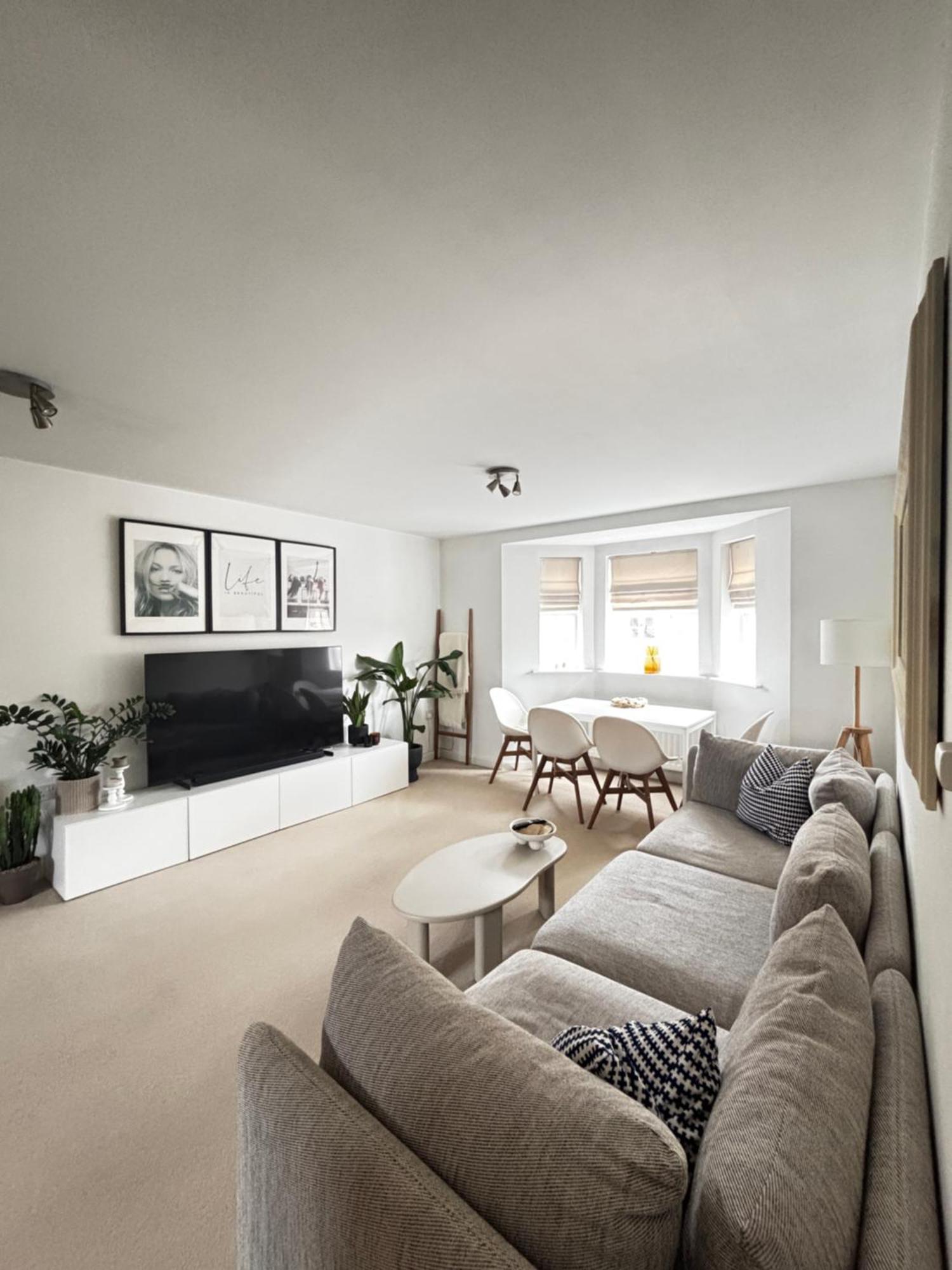 Delux Room With Private Parking, Sleeps 2, Perfect For Cotswold Getaway, Easy A419 Access Blunsdon Exterior foto